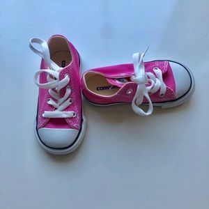 Pink toddler converse